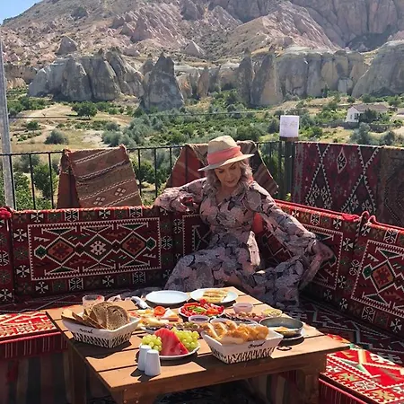 In Stone House بيت ريفي