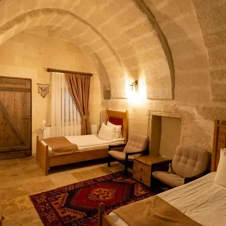 In Stone House Inn 3*