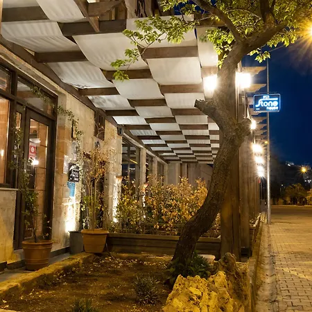 Inn In Stone House 3*