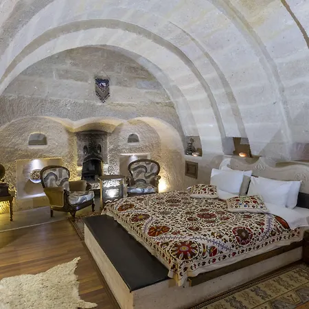 Kro In Stone House 3*