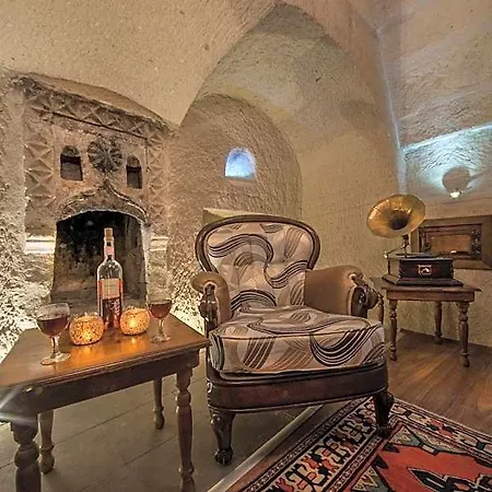 Kro In Stone House 3*